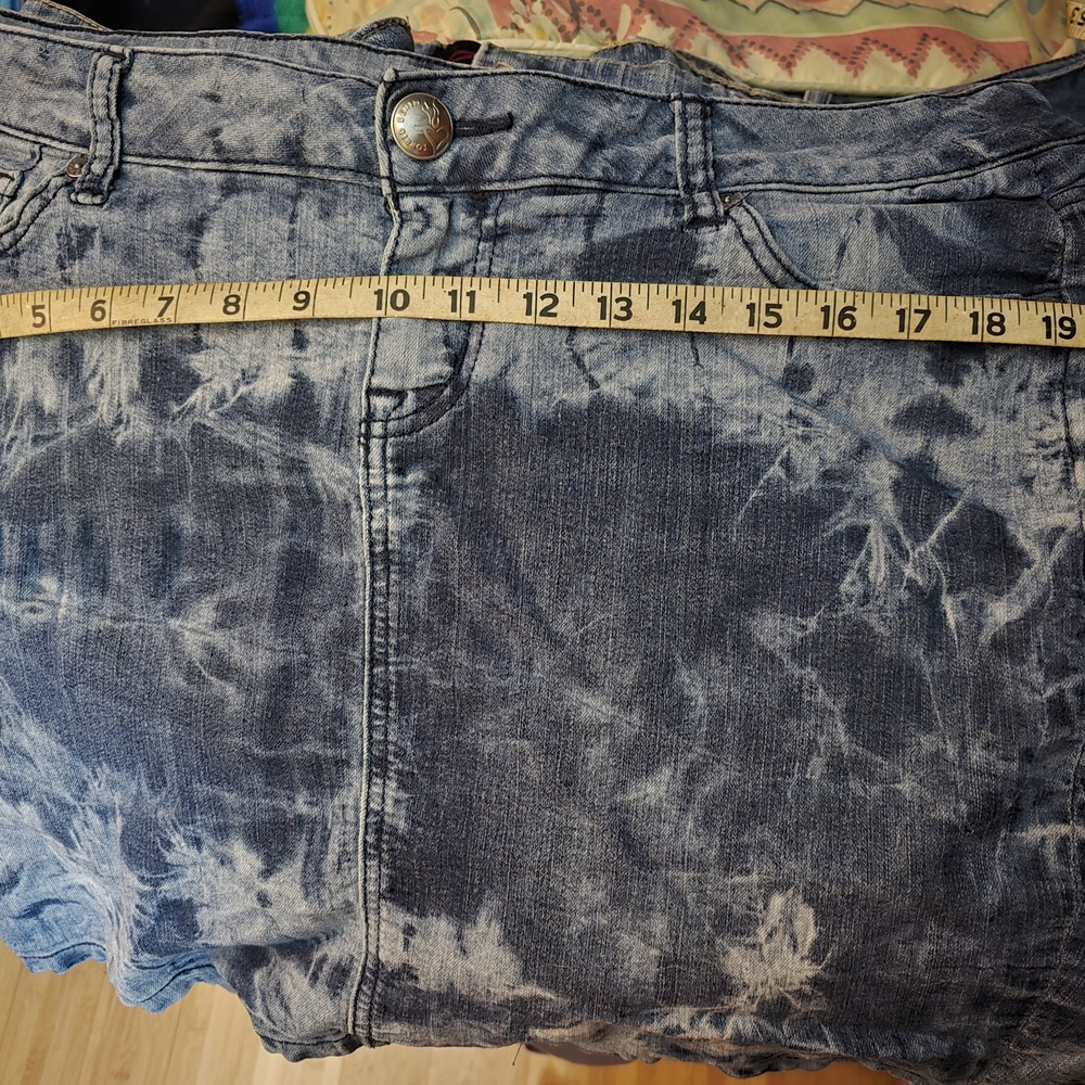 Torrid Blue Denim Skirt - Picture 2 of 4